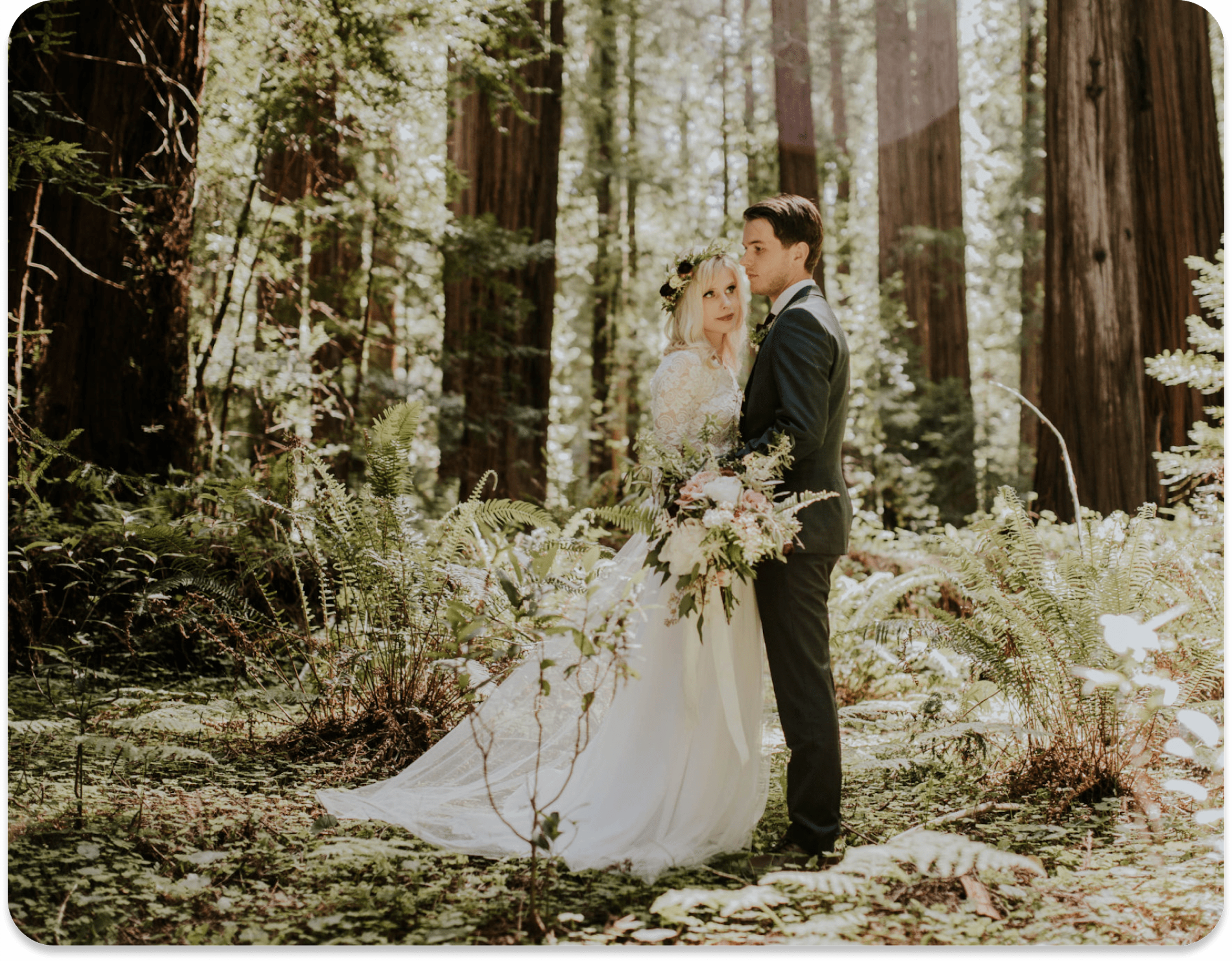 Redwoods Forest Elopement Couple